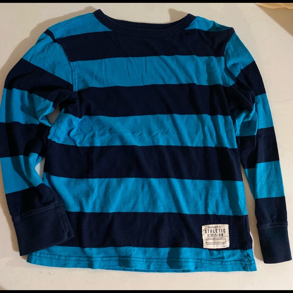Children’s place Boys long sleeve tees! 2 tees for 10.00
